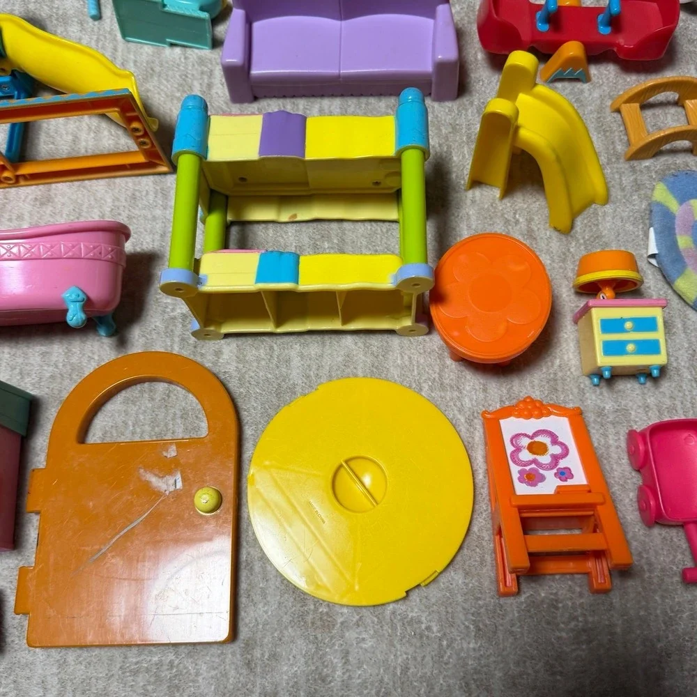 Vintage Dora the Explorer House Dollhouse Playset Lot Figures Furniture Unicorn